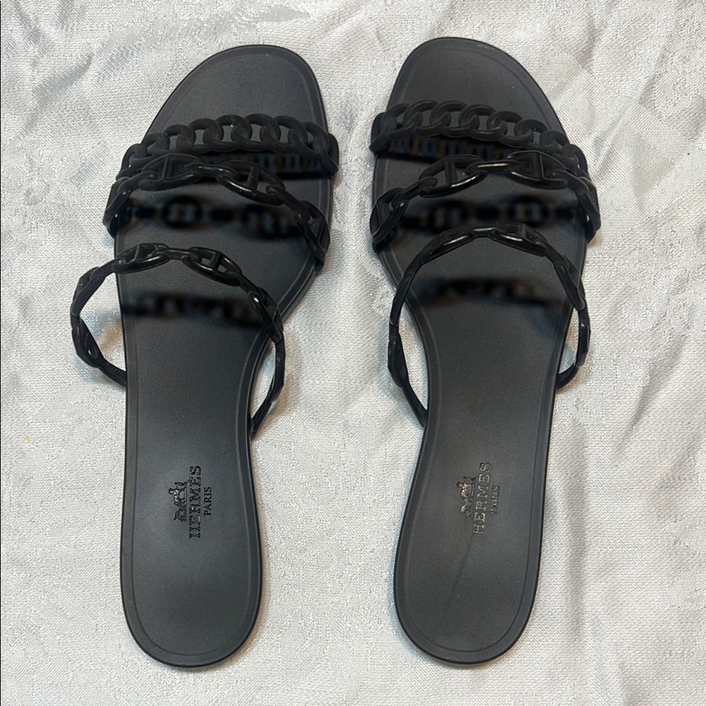Hermès Rivage Black Slippers Black Size 10